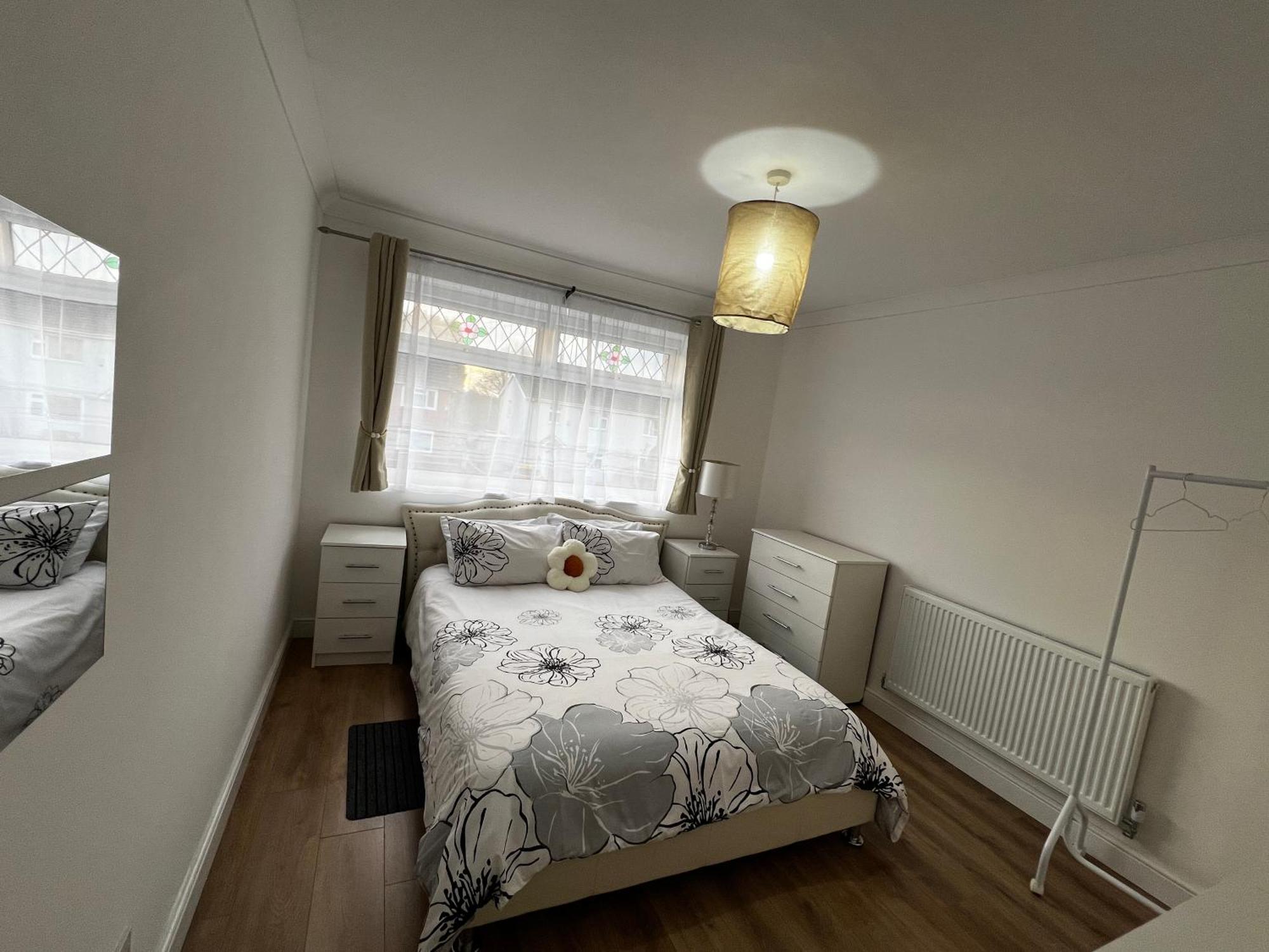 Springfield House- Near Newcastle Centre, Hospital And Keele University! Stoke-on-Trent Экстерьер фото